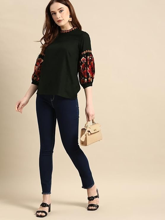 Women's Rayon Floral Regular Fit Top - Image 3
