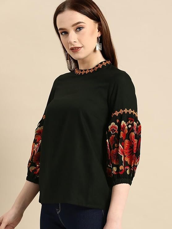 Women's Rayon Floral Regular Fit Top - Image 4