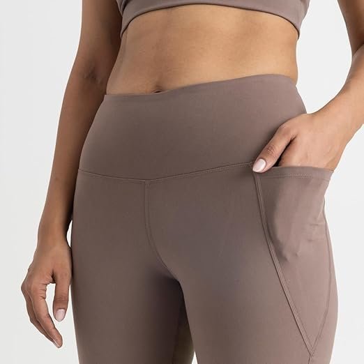 HUNNIT Flare Pants for Women | High Waisted Flared Pants | Athletic Flare Pants with Zero Transparency | Moisture Wicking Spandex Fabric | 4 Way Stretch | Flare Pants for Yoga, Workout - Image 4
