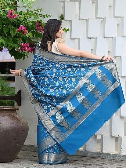 Sugathari Women's Banarasi Saree Pure Kanjivaram Silk Saree Soft new ladies 2023 Design Wear Pattu Sarees Latest Party Sari collections With Blouse Piece for Wedding sadi (SAN PARI-182 DARK GREEN) - Image 3